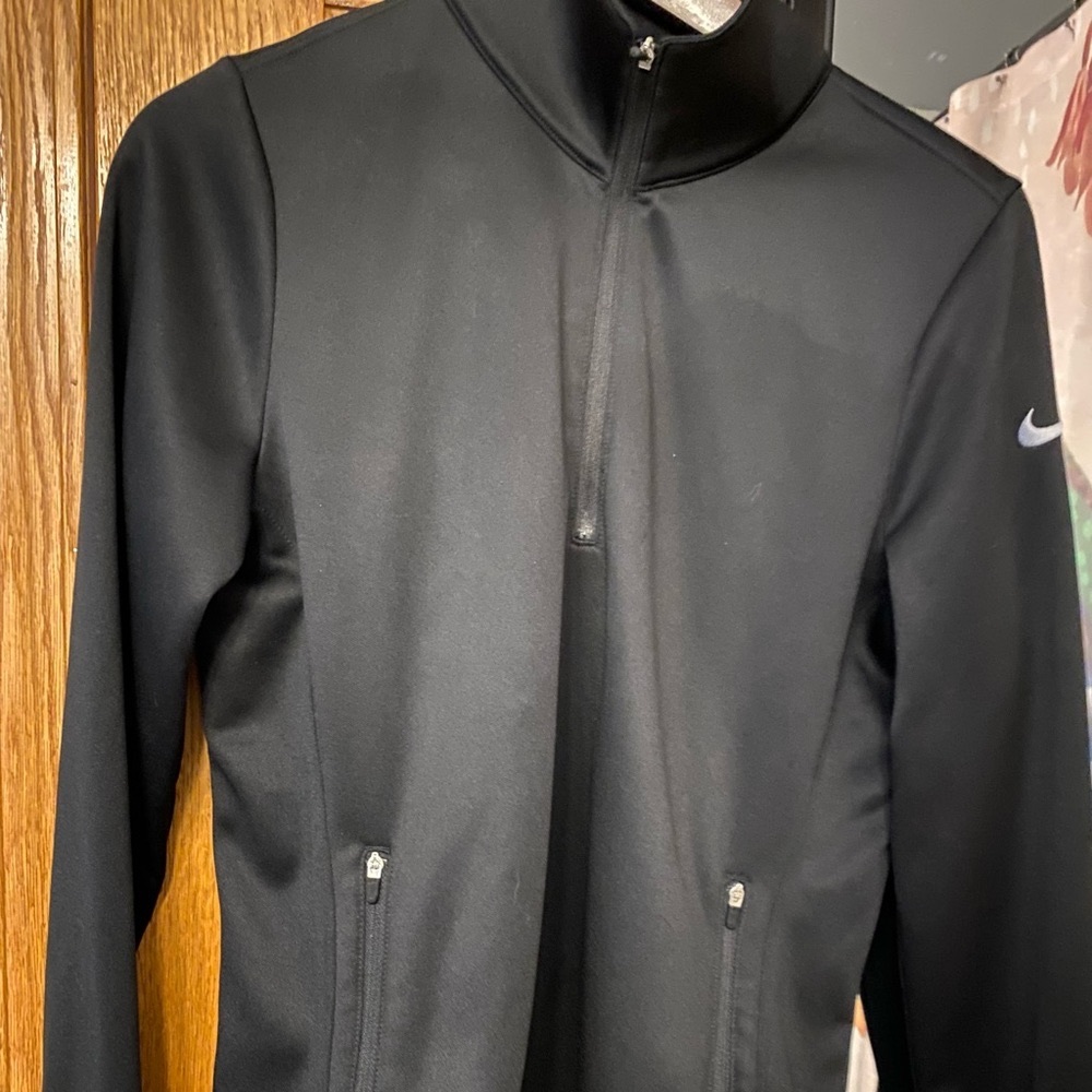 Nike black size med half zip